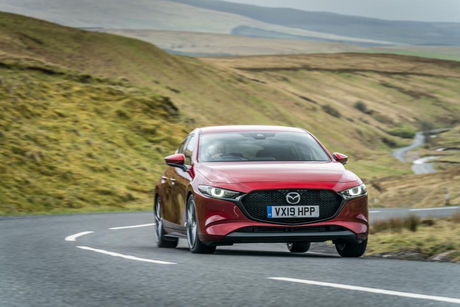  Mazda3 Skyactiv-G Sport Lux Hatchback 2019 года  (UK) (фото 46 из 91)